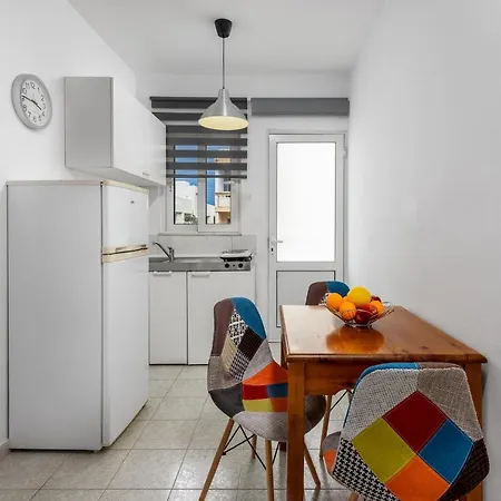 Apartament Iskas Evilion *